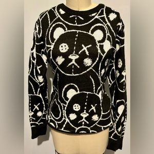 Reason Black & White Graphic Sweater Size M